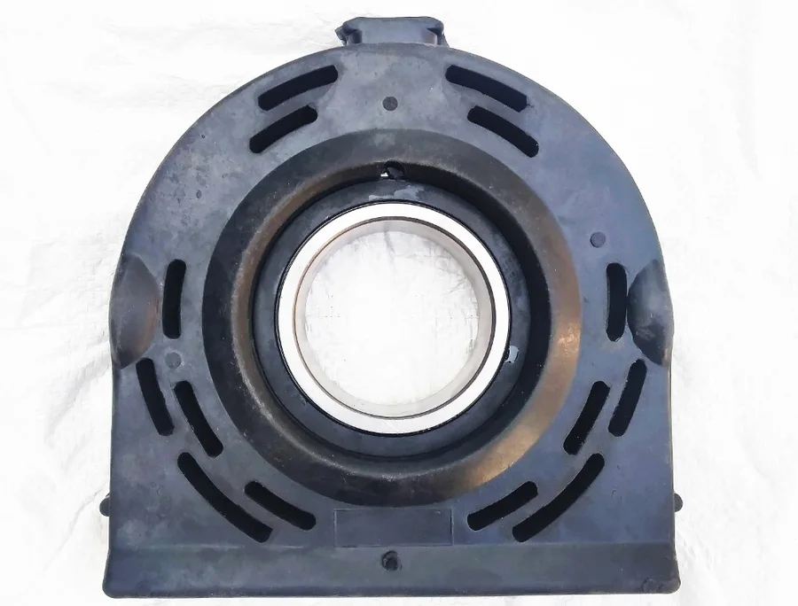 Centre joint bearing rubber support assembly